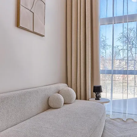 Sunny Loft 2 X 24x7 X Free Parking X Close To Old Town Апартаменты *